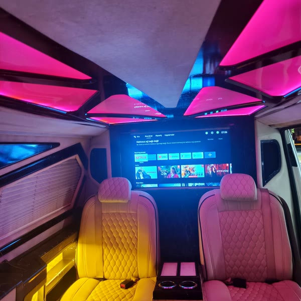 VIP minibüs multimedya ekranı